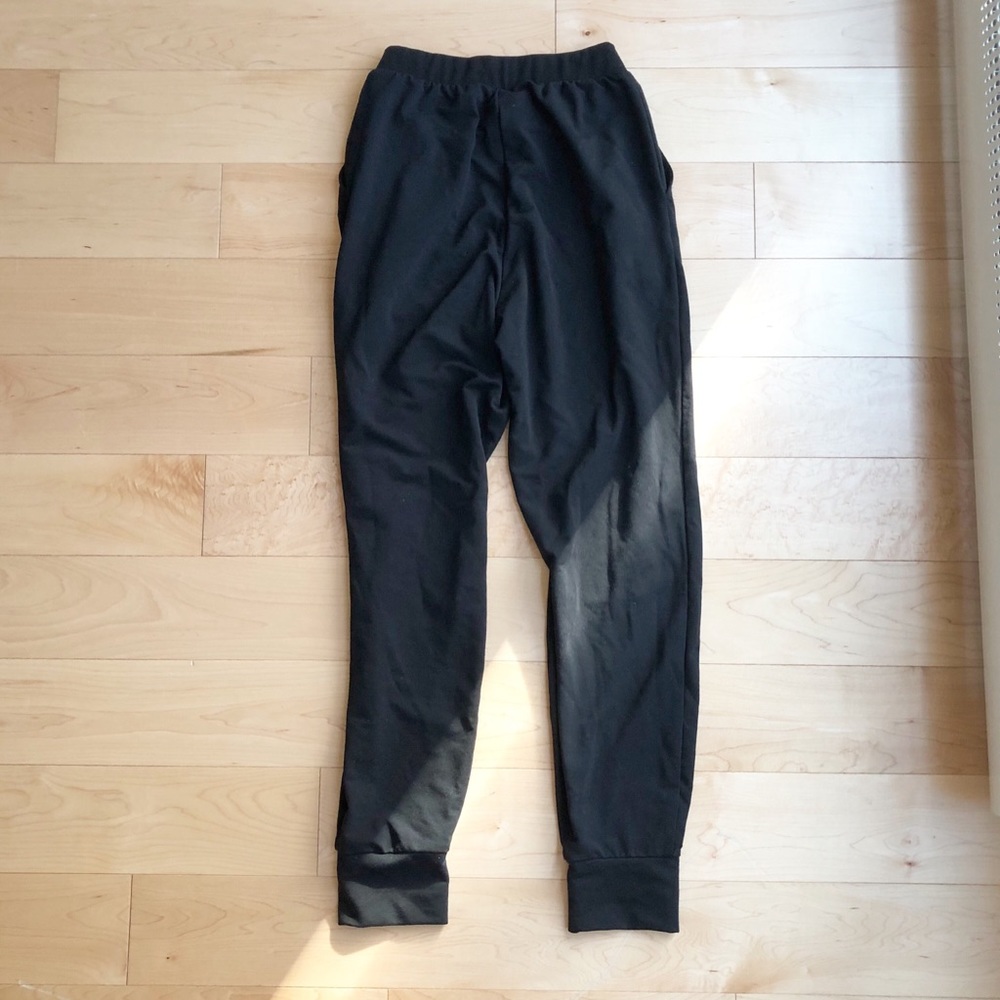 Uniqulo Joggers - Picture 2 of 3